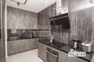 4-к квартира, вторичка, 144м2, 13/13 этаж