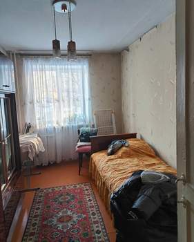 3-к квартира, вторичка, 57м2, 1/5 этаж