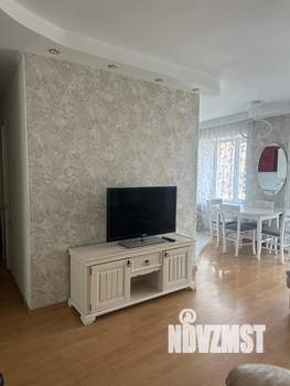 Студия квартира, вторичка, 44м2, 2/5 этаж