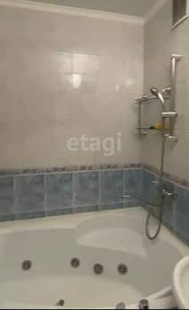 3-к квартира, вторичка, 62м2, 6/10 этаж