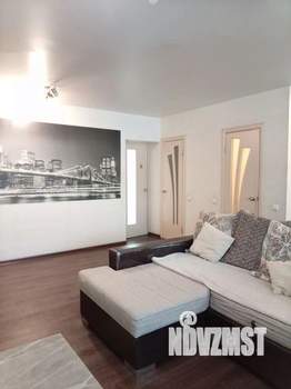 2-к квартира, вторичка, 52м2, 1/9 этаж