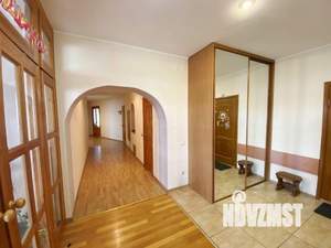 4-к квартира, вторичка, 188м2, 10/11 этаж