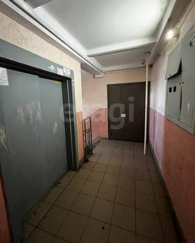 Студия квартира, вторичка, 33м2, 1/9 этаж