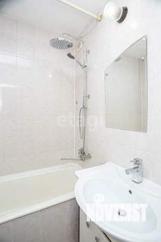 4-к квартира, вторичка, 77м2, 3/9 этаж