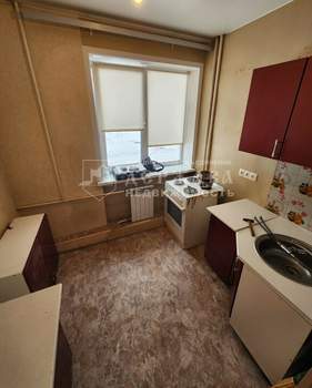 3-к квартира, вторичка, 52м2, 1/3 этаж