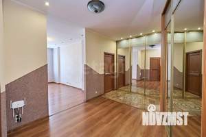 4-к квартира, вторичка, 105м2, 4/5 этаж