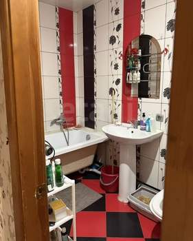 4-к квартира, вторичка, 75м2, 7/9 этаж