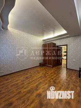 3-к квартира, вторичка, 100м2, 2/4 этаж