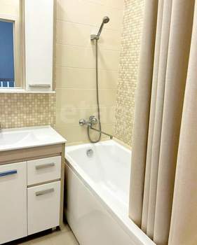 3-к квартира, вторичка, 108м2, 1/2 этаж