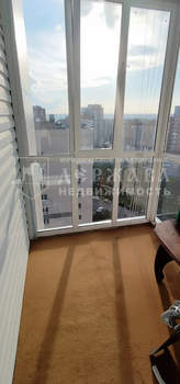 3-к квартира, вторичка, 72м2, 15/18 этаж